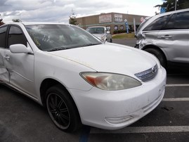 2003 Toyota Camry LE White 2.4L AT #Z22091